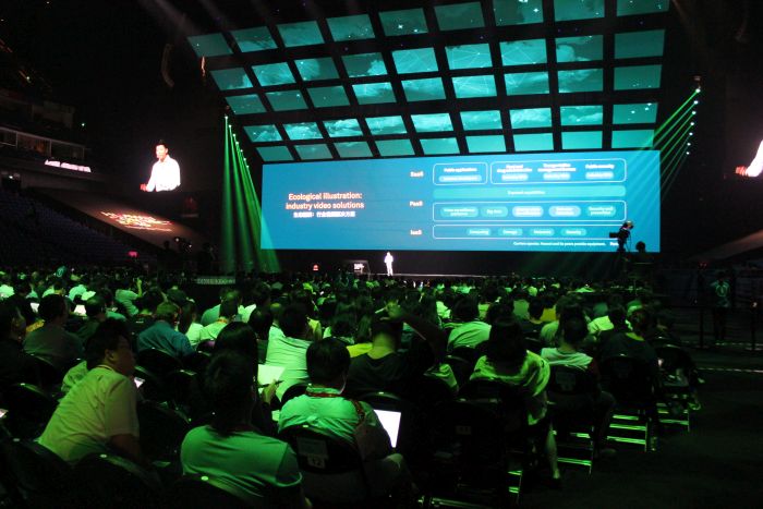 Guo Ping, Rotating CEO ของ Huawei กำลังบรรยายเรื่อง EcoSystem